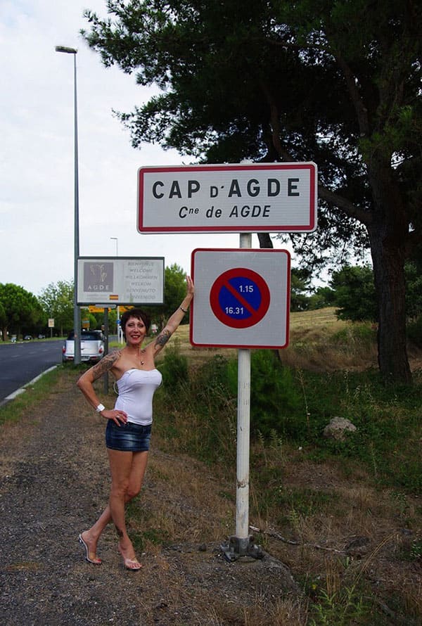Нудисты на французском пляже Кап Даг / Cap d'Agde 50 фото