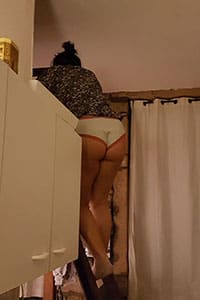 Сестра часто ходит по дому в трусах подсмотренное