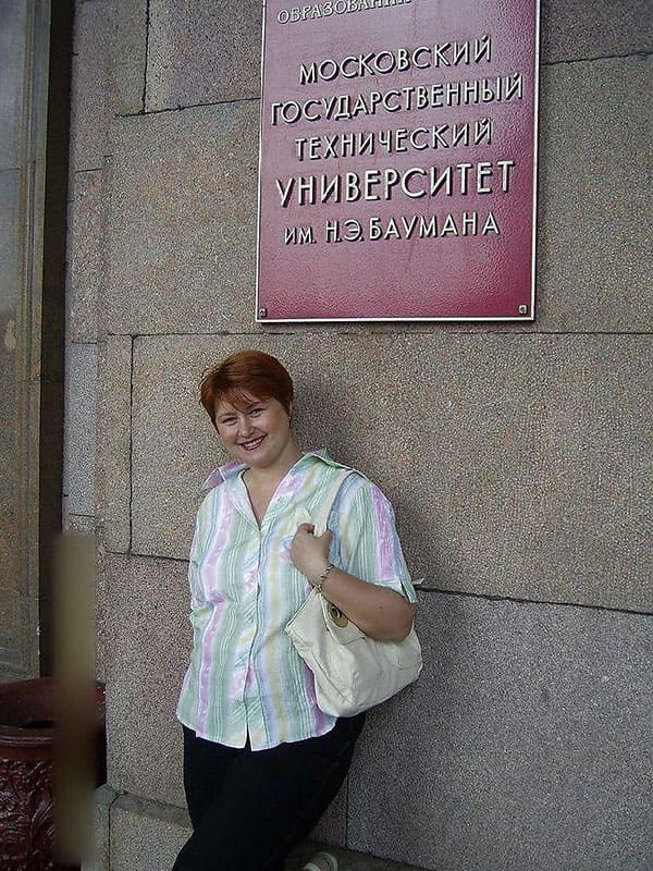 Зрелые женщины в одежде и без 13 фото