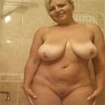Тётя Вика с большими сиськами
