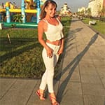 Русская красотка прислала свои голые дырочки