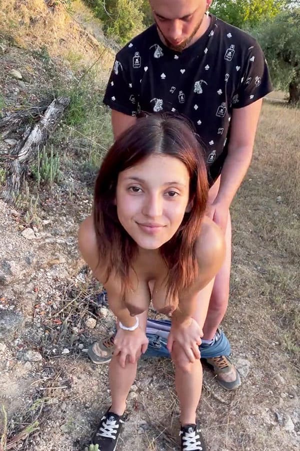 Секс с беременной девушкой на природе 17 фото