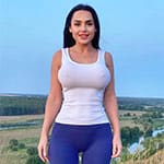 Русские девушки в обтягивающей одежде