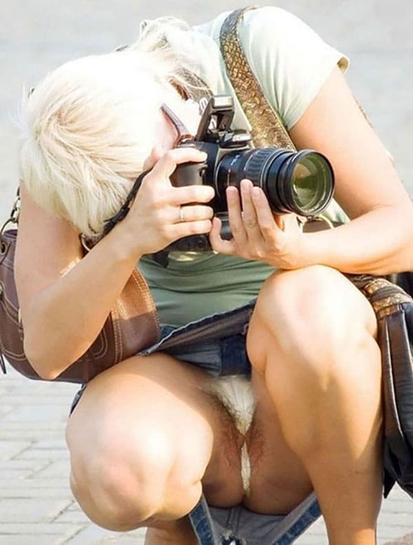 Подсмотренные случайные фотографии интимных мест девушек 5 фото